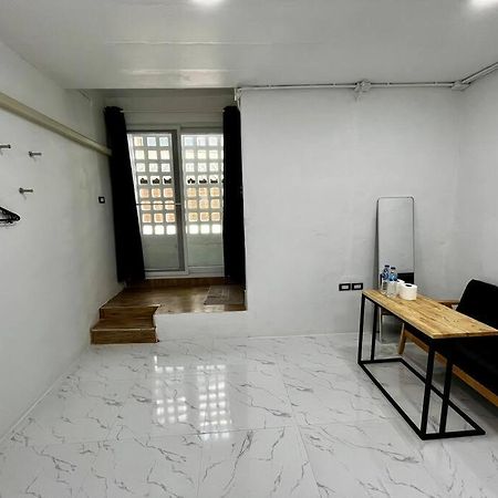 Megun 10 L Daire Bangkok Dış mekan fotoğraf