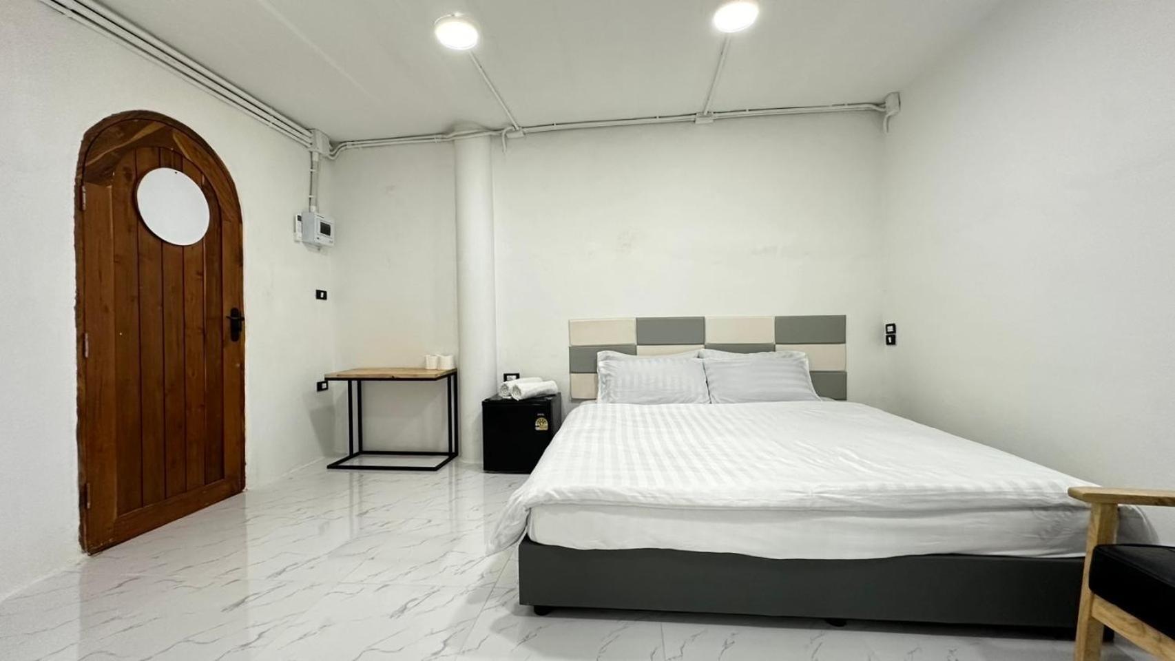 Megun 10 L Daire Bangkok Dış mekan fotoğraf